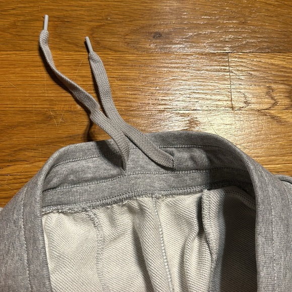 Uniqlo - Women’s Sweatpants / Joggers - Gray - Size Small - Picture 9 of 12